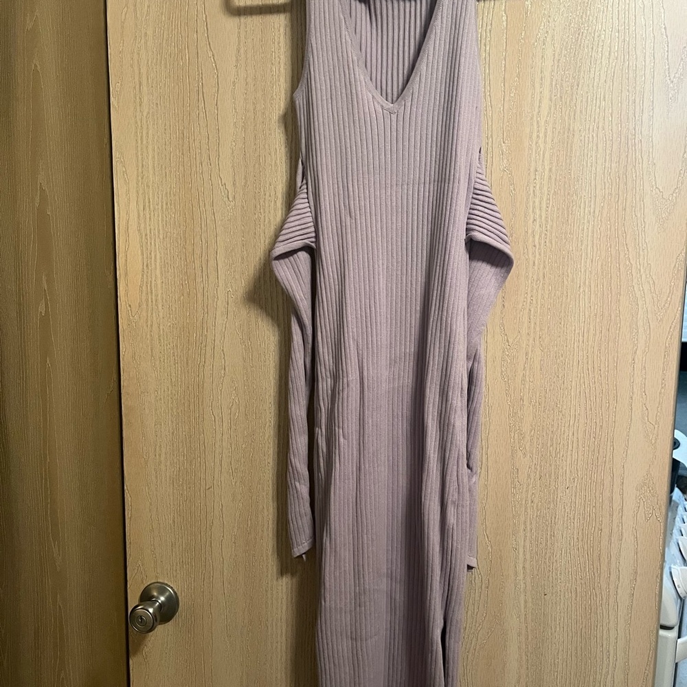 Elegant Mauve Sleeveless Dress